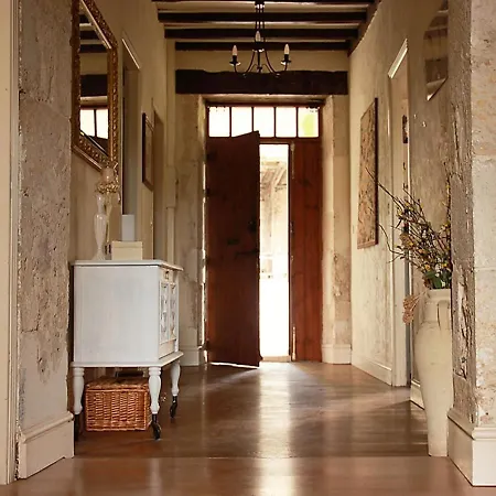 בית נופש Charming Modernised Authentic Farmhouse In De Visa With Pool
