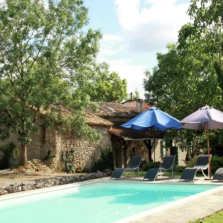 Сasa de vacaciones Charming Modernised Authentic Farmhouse In De Visa With Pool *